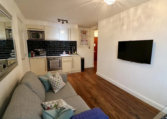 Nell Gwynn House Apartment 420